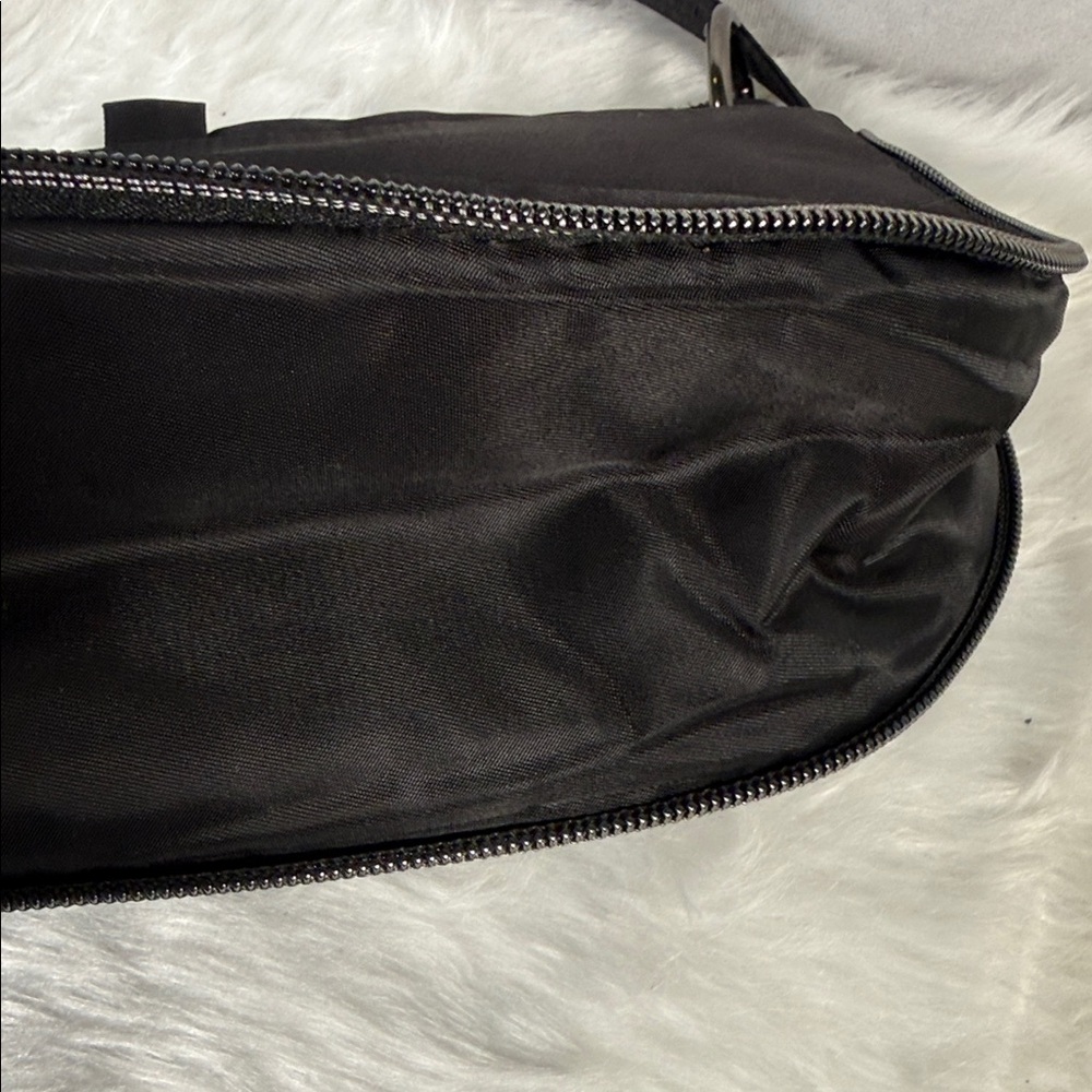 Lug Black Quilted Bag - Picture 6 of 7